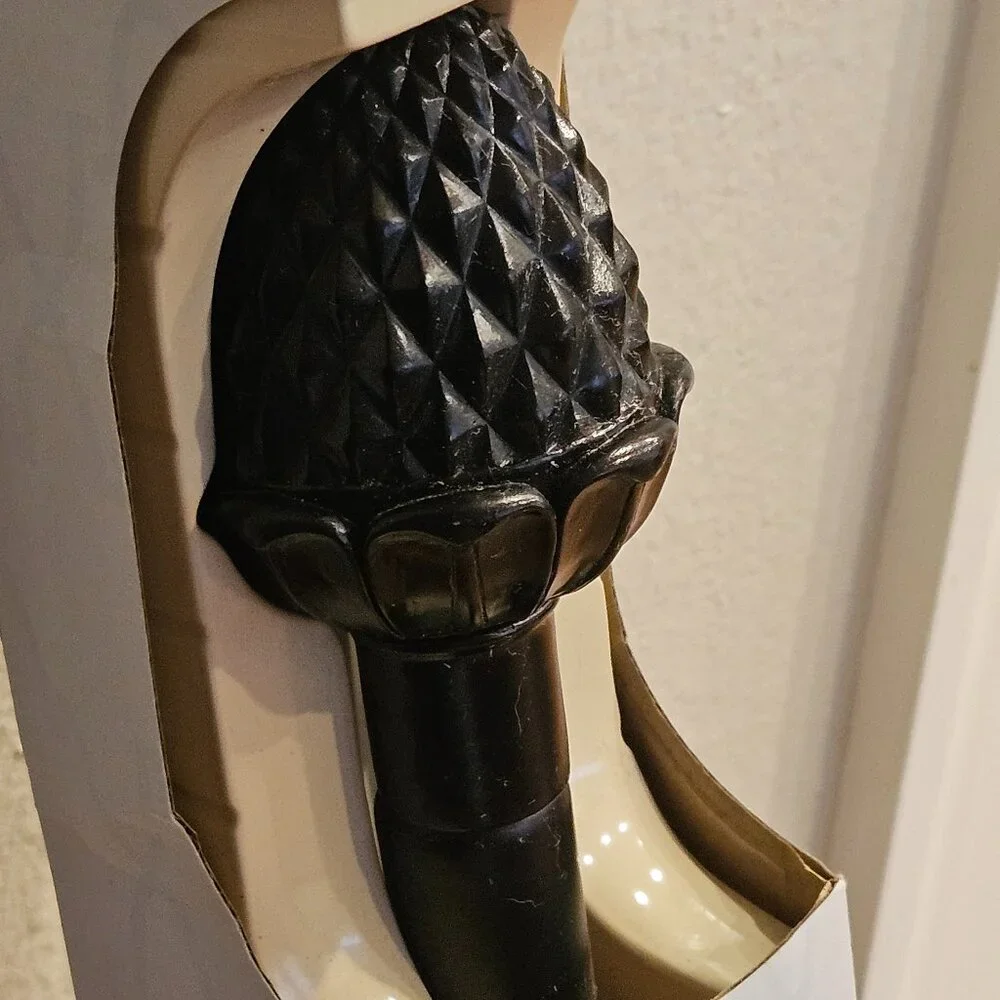 RARE GORGEOUS NEW ADJUSTABLE ACORN 28